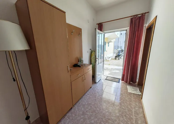 Cvjet App 3 * Μακάρσκα