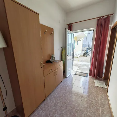 Cvjet App 3 * Μακάρσκα